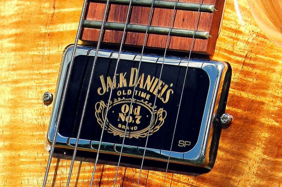 MAD Guitars – Mad Machine Jack Daniels – Aldo Maillot