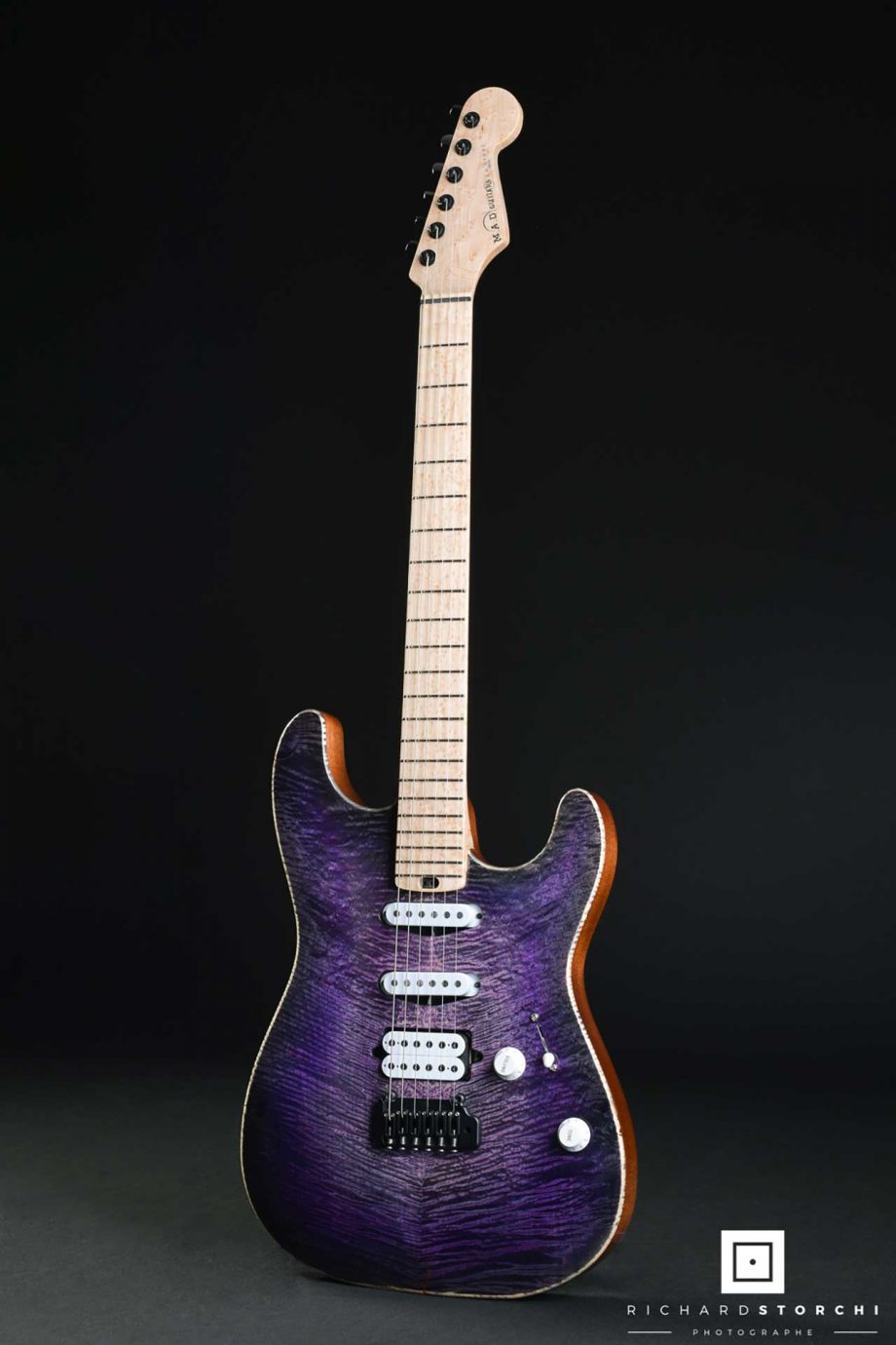 MAD Guitars La Strat Purple Heart